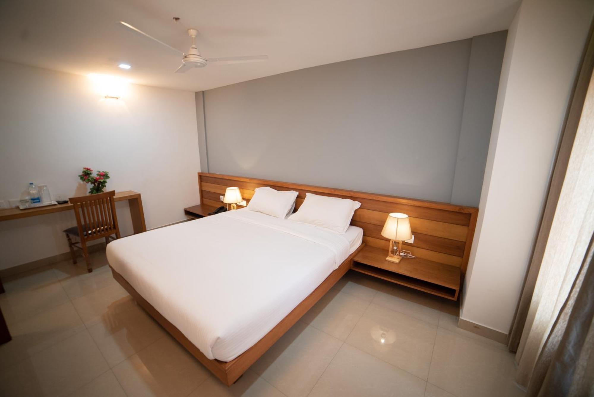 Hotel Bkm International Tellicherry Екстериор снимка